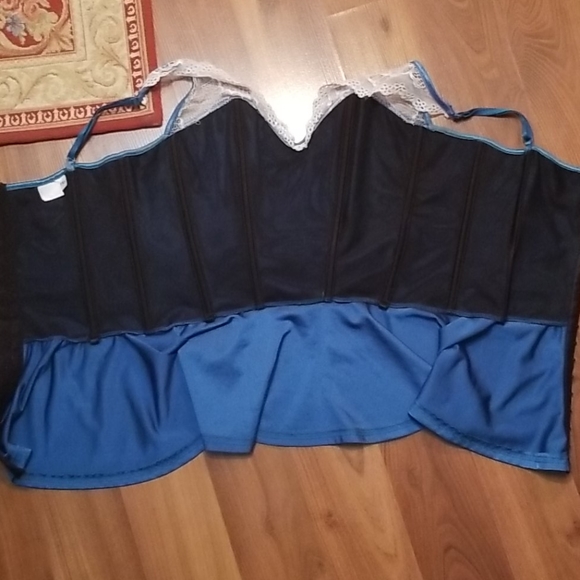 Sexy Peplum Bustier Tank Top - Picture 7 of 8